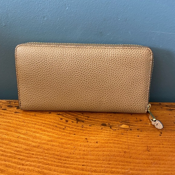NWT Lauren Ralph Lauren Carrington Zip Wallet - Picture 9 of 9